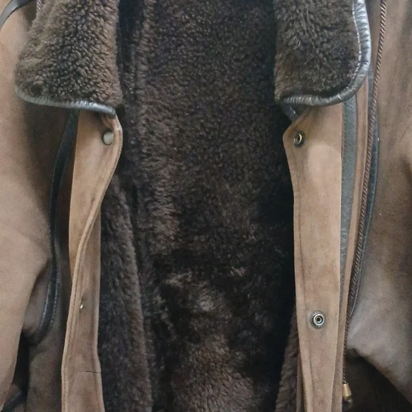 Vintage Brown Suede Shearling Coat With Removable Hood Size Medium - Picture 8 of 11